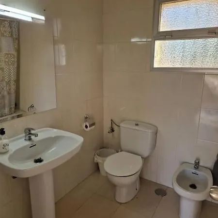 Chalet Large 5 Min Walk To Velez Malaga